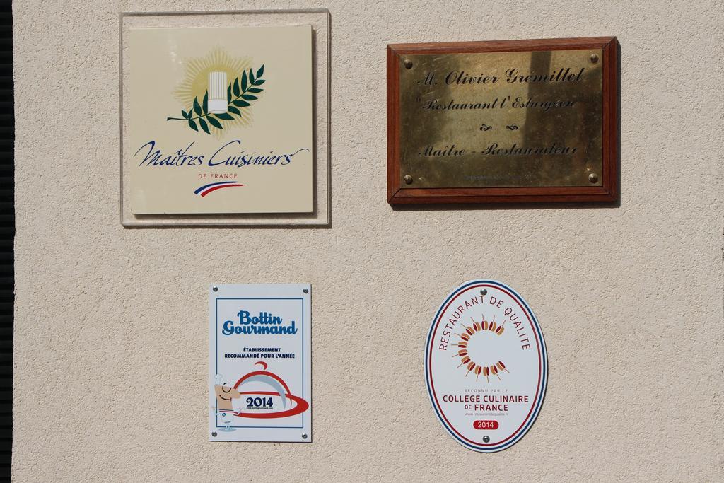 Hotel L'Esturgeon Poissy Ngoại thất bức ảnh