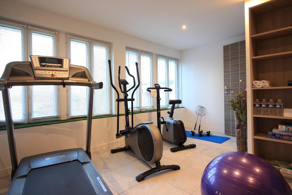 Hotel L'Esturgeon Poissy Ngoại thất bức ảnh